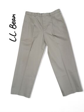 L.L. Bean Men's Size 35×30 Chinos in Light Taupe